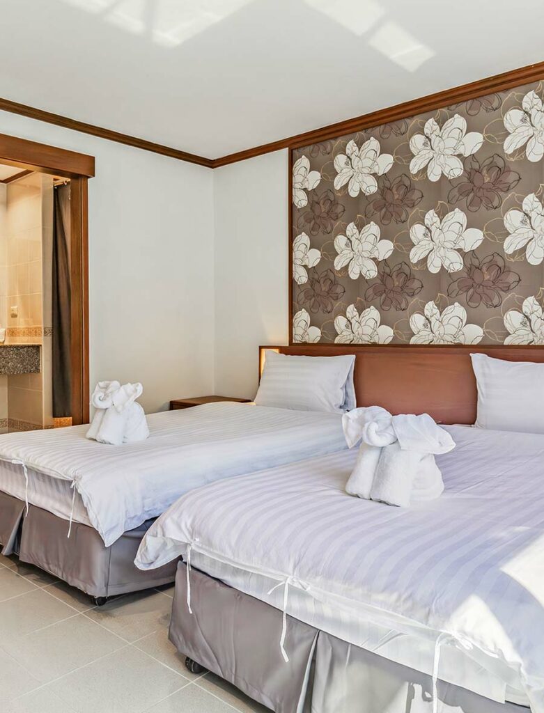 Deluxe Twin Room at Rattana Beach Hotel