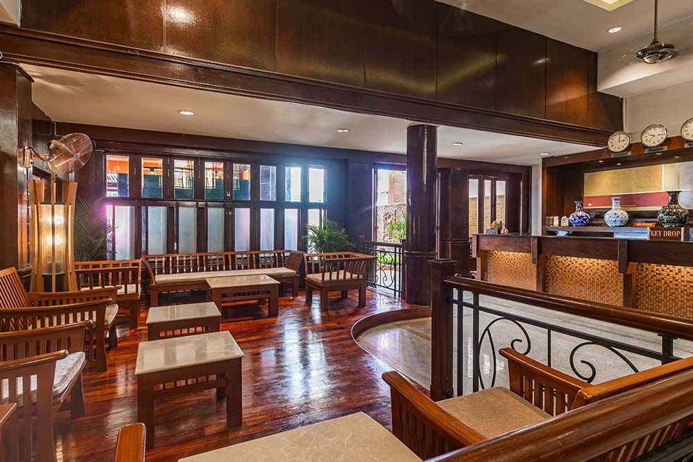 Rattana Beach Hotel - 3 Stars Hotel Near Karon Beach, Phuket