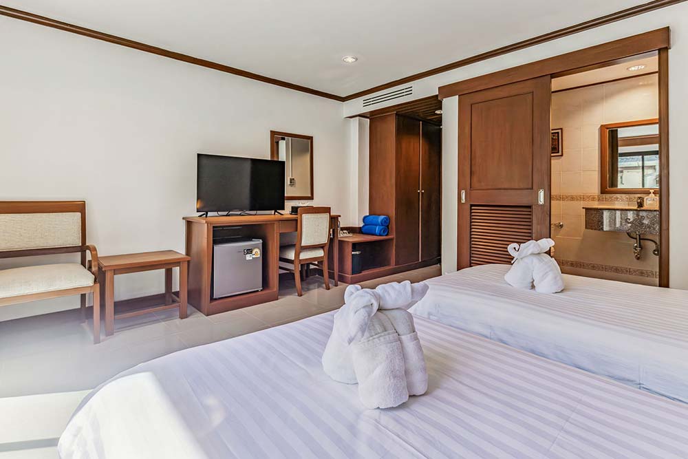 Superior Twin Room at Rattana Beach Hotel