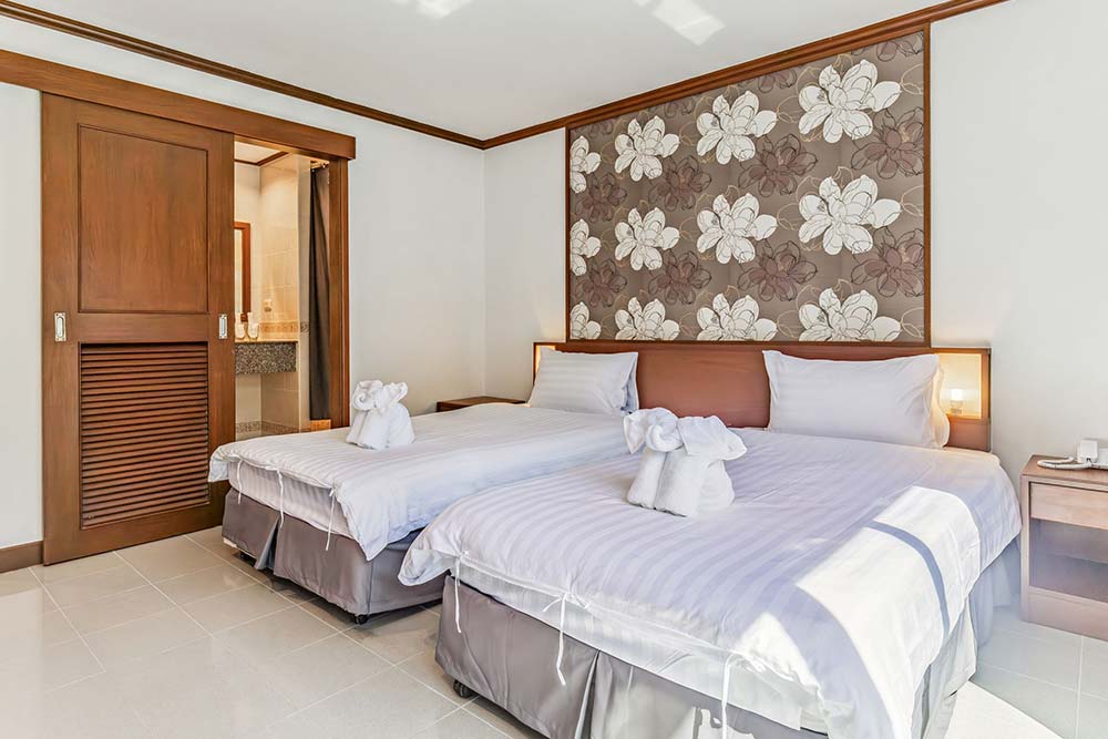 Superior Twin Room at Rattana Beach Hotel